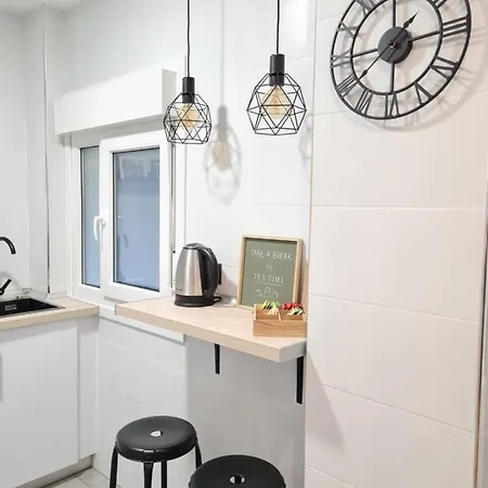Apartment Ayuntamiento Parking Gratis. Auto Check-in. Bilbao