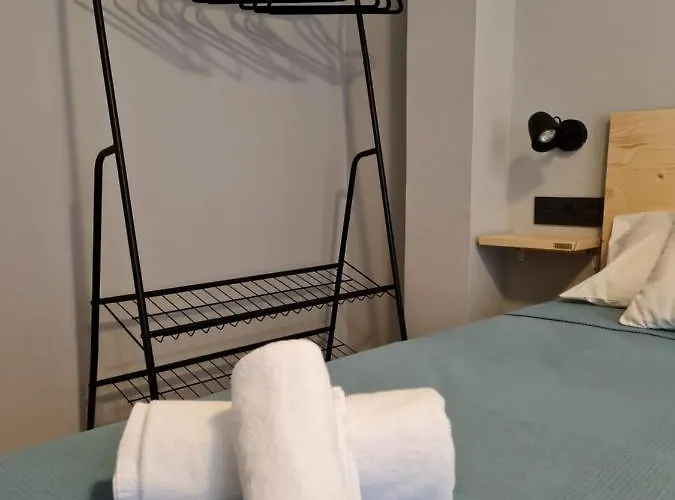 Ayuntamiento Parking Gratis. Auto Check-in. Apartman