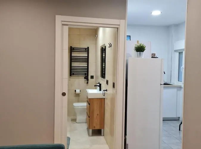 Ayuntamiento Parking Gratis. Auto Check-in. Apartman Bilbao